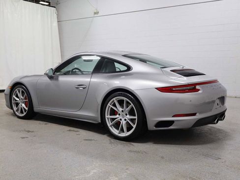 Certified 2018 Porsche 911 Carrera 4S image 3