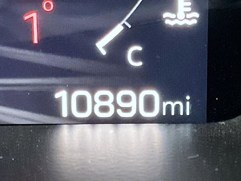 Used 2024 GMC Canyon Elevation w/ Trailering Package image 14