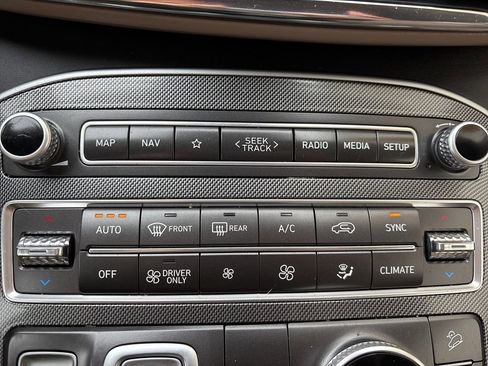 Certified 2023 Hyundai Santa Fe Limited w/ Cargo Package image 21