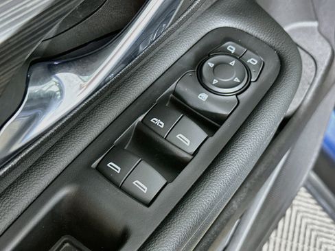 Used 2024 GMC Terrain SLE w/ Driver Convenience Package AWD/4WD image 17