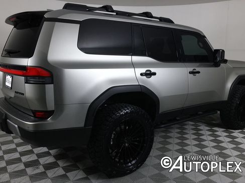 Used 2026 Lexus GX 550 AWD/4WD image 5