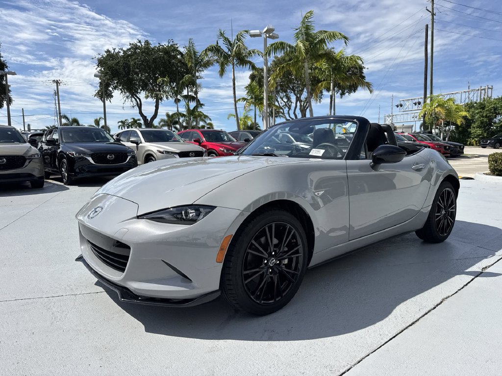 Used 2025 MAZDA MX-5 Miata Club RWD image 28