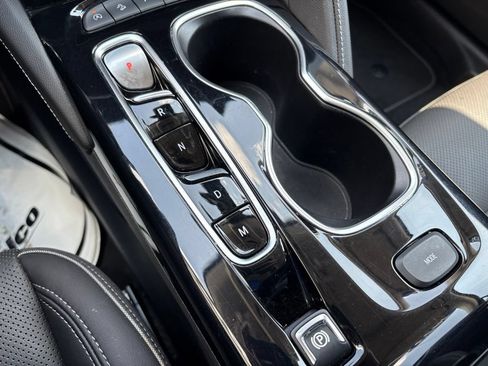Certified 2023 Buick Envision Essence AWD/4WD image 31