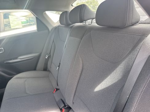 Used 2025 Kia K4 FWD image 23