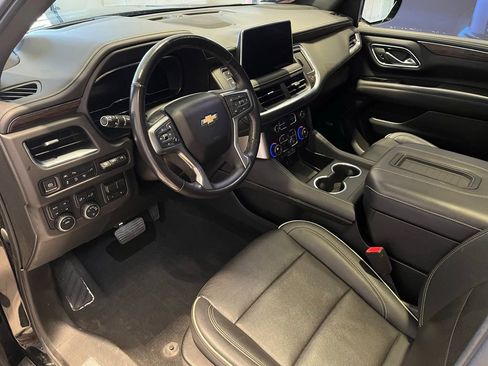 Used 2022 Chevrolet Tahoe Premier w/ Premium Package image 15