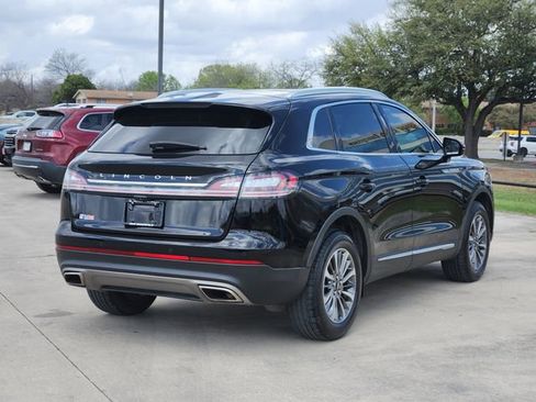 Used 2022 Lincoln Nautilus Reserve image 5