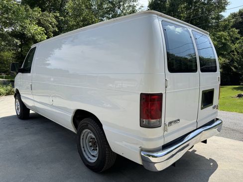 Used 2007 Ford E-150 and Econoline 150 image 9