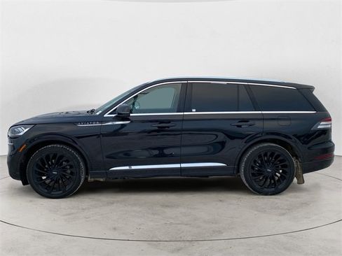 Used 2022 Lincoln Aviator Reserve w/ Equipment Group 201A image 2