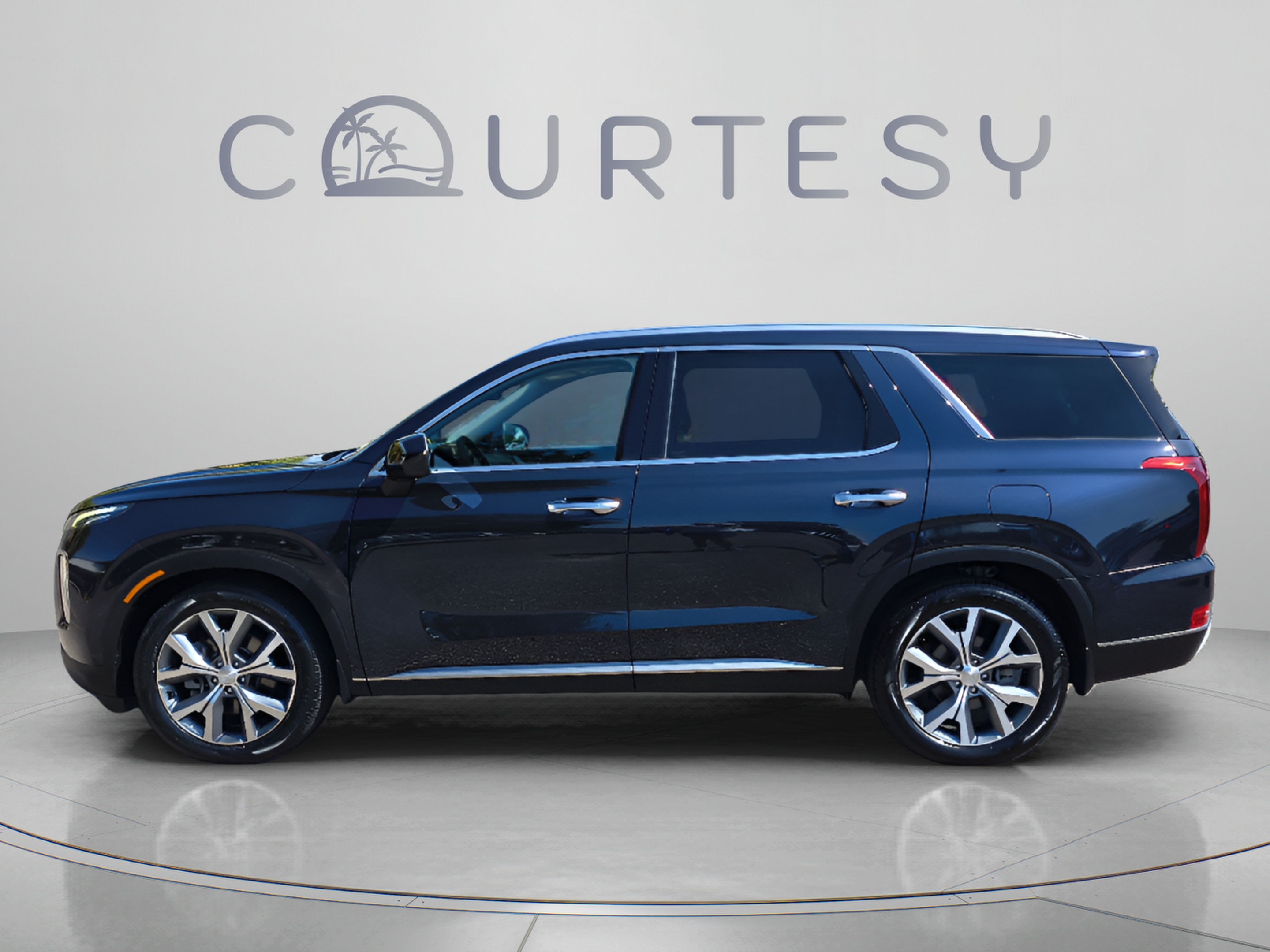 Used 2021 Hyundai Palisade SEL w/ Cargo Package FWD image 2
