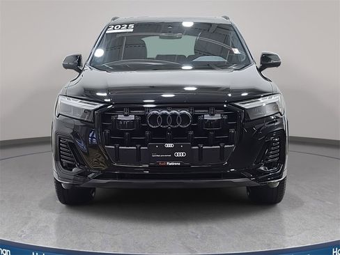 Certified 2025 Audi Q7 2.0T Premium w/ Convenience Plus Package image 2