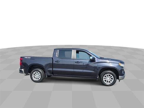 Certified 2022 Chevrolet Silverado 1500 LT image 2