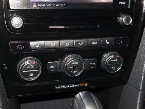 Used 2020 Volkswagen Passat 2.0T R-Line image 29