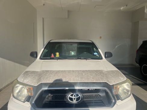 Used 2015 Toyota Tacoma PreRunner w/ SR5 Package image 3