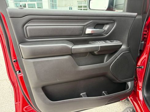 New 2026 RAM 1500 Express AWD/4WD image 8