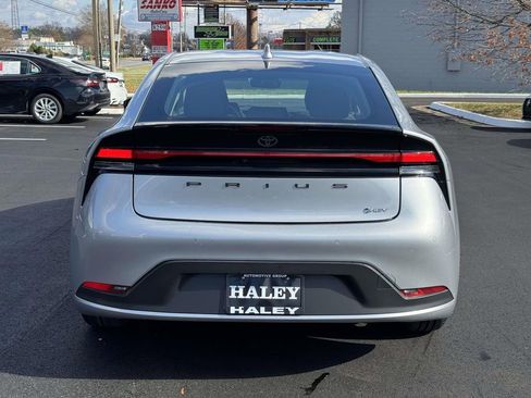 Used 2024 Toyota Prius LE image 22