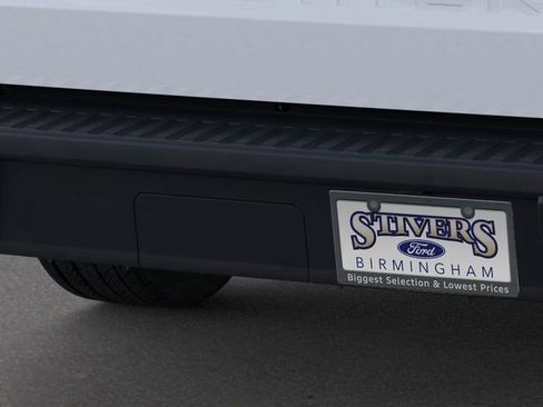 New 2025 Ford Maverick XL w/ Equipment Group 102A image 23