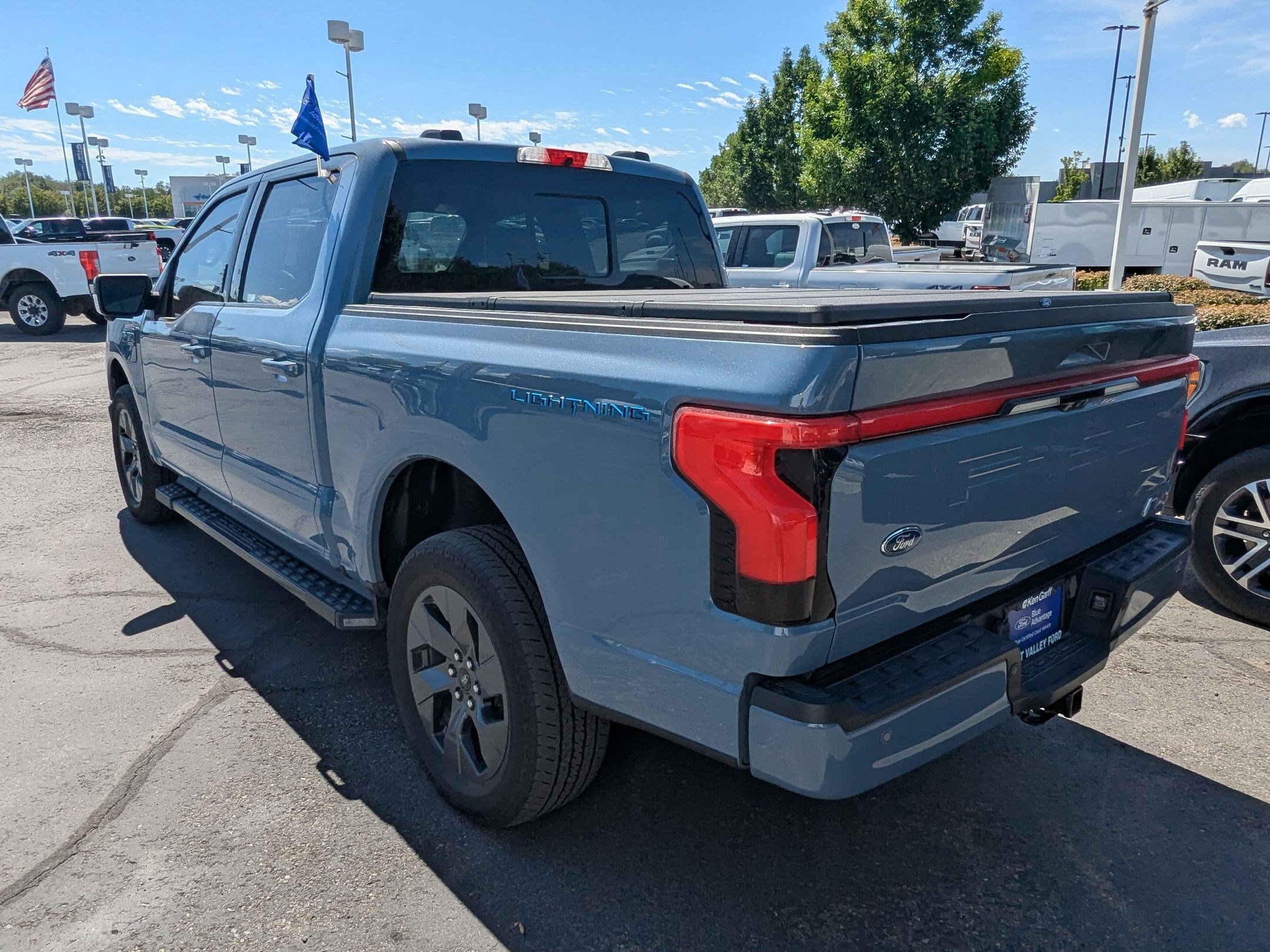 Used 2023 Ford F150 Lightning Lariat AWD/4WD image 8