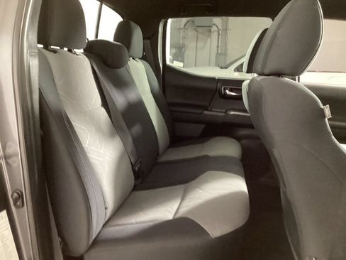 Used 2023 Toyota Tacoma TRD Off-Road w/ Technology Package AWD/4WD image 21