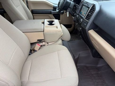 Used 2017 Ford F150 XLT w/ Equipment Group 302A Luxury AWD/4WD image 26