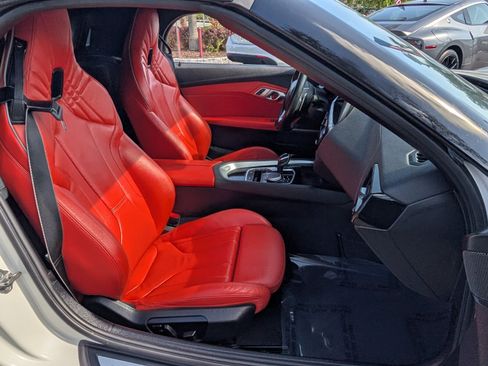 Used 2020 BMW Z4 sDrive30i w/ Convenience Package image 18