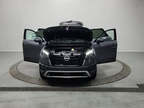 Used 2024 Nissan Pathfinder Rock Creek AWD/4WD image 10