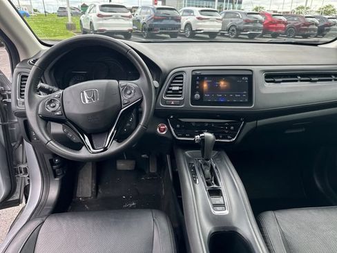 Used 2022 Honda HR-V EX-L image 11