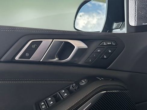 Used 2026 BMW X7 M60i image 66