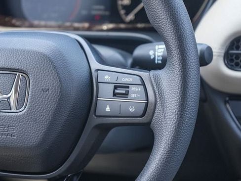New 2027 Honda HR-V LX image 12