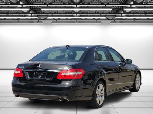 Used 2011 Mercedes-Benz E 350 BlueTEC Sedan image 7