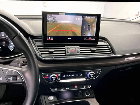 Certified 2023 Audi Q5 2.0T Premium Plus w/ Premium Plus Package AWD/4WD image 9