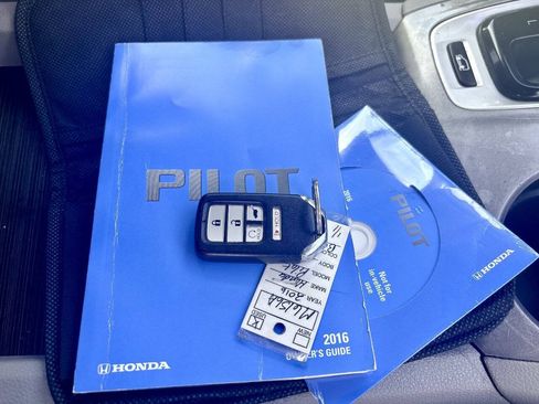 Used 2016 Honda Pilot EX image 37