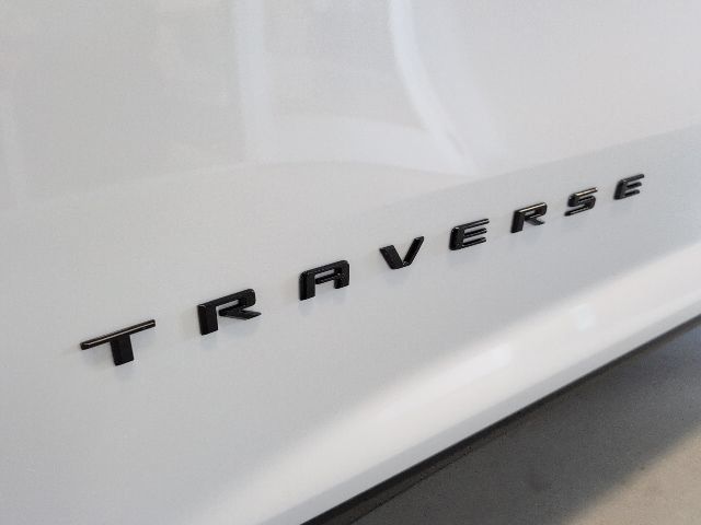New 2027 Chevrolet Traverse Z71 w/ Enhanced Driving Package AWD/4WD image 11