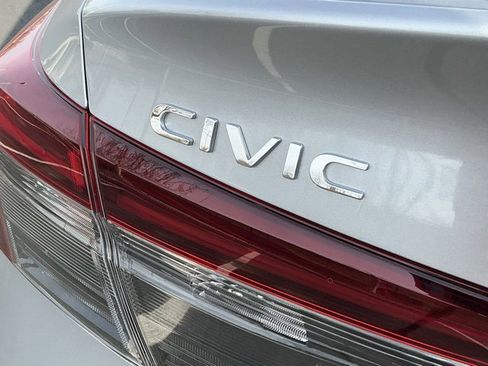 Used 2025 Honda Civic Sport image 6