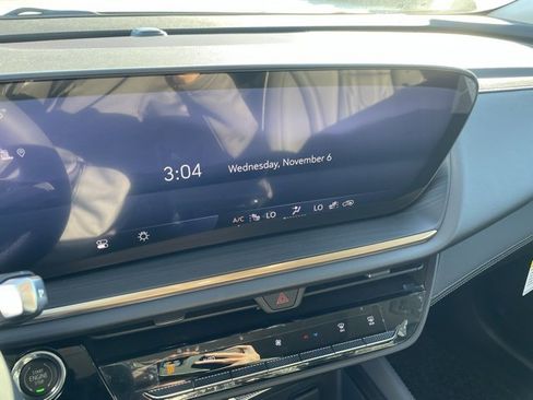 New 2025 Buick Envision Avenir image 14