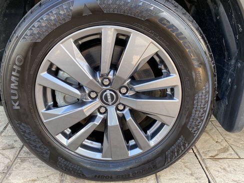 Certified 2025 Nissan Pathfinder SV AWD/4WD image 13