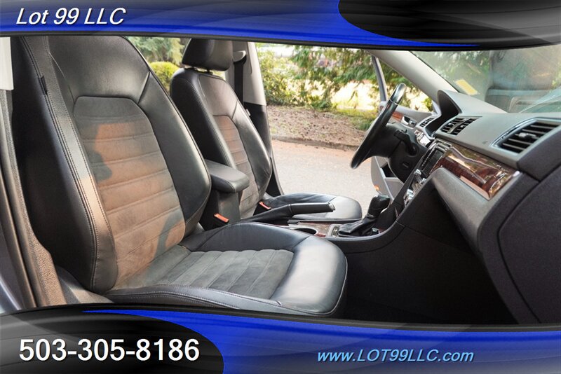 Used 2013 Volkswagen Passat TDI SEL Premium FWD image 19