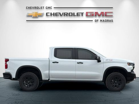 Used 2026 Chevrolet Silverado 1500 ZR2 image 2