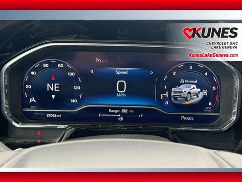 Used 2025 Chevrolet Silverado 2500 LT w/ Convenience Package image 44