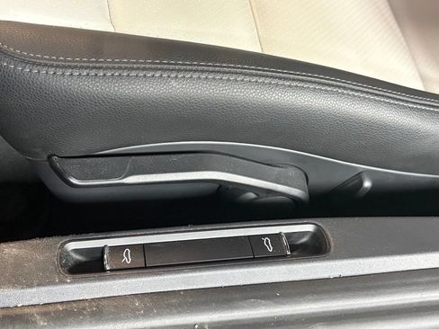 Used 2021 Porsche 718 Cayman RWD image 18