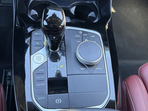 Used 2023 BMW X3 sDrive30i w/ Premium Package image 8