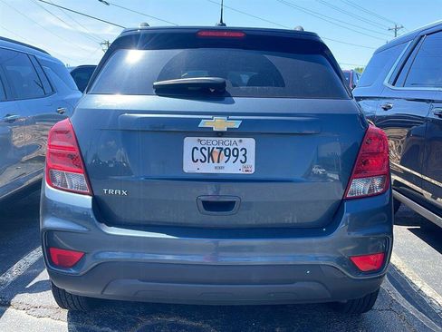 Used 2021 Chevrolet Trax LS w/ Tint and Cruise Package FWD image 11