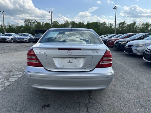 Used 2003 Mercedes-Benz C 240 Sedan image 14