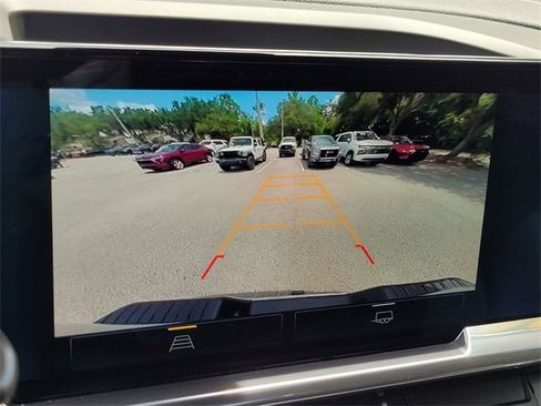 Used 2024 Chevrolet Silverado 2500 LT image 31