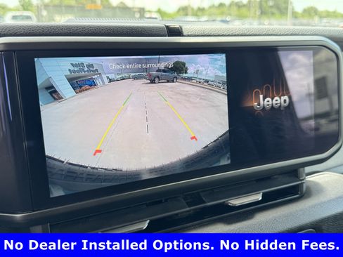 Used 2025 Jeep Wrangler Unlimited Sport AWD/4WD image 17