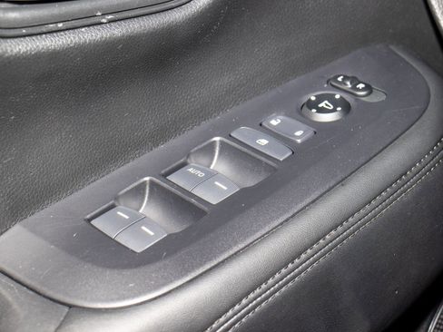 Certified 2023 Honda HR-V LX image 24