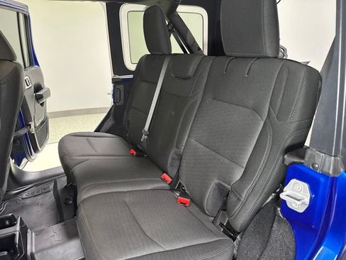 Used 2019 Jeep Wrangler Unlimited Sport S AWD/4WD image 21