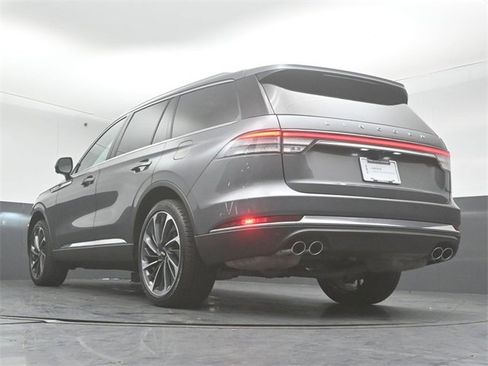 Certified 2023 Lincoln Aviator Reserve w/ Equipment Group 201A image 37