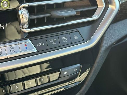 Certified 2023 BMW X4 xDrive30i w/ Convenience Package image 38