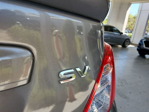 Used 2015 Nissan Versa SV w/ SV Tech Package image 23