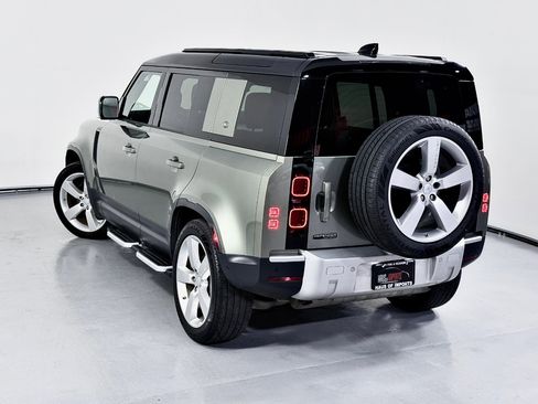 Used 2020 Land Rover Defender 110 First Edition image 12